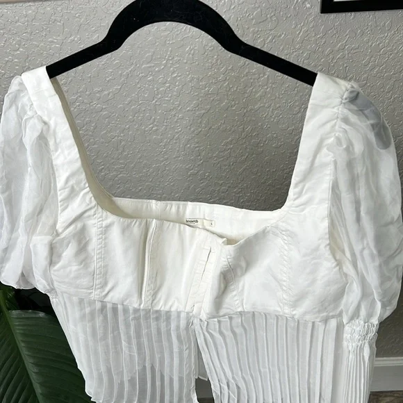 House of CB 'Lucie' White Pleated Top NWOT - Picture 7 of 7